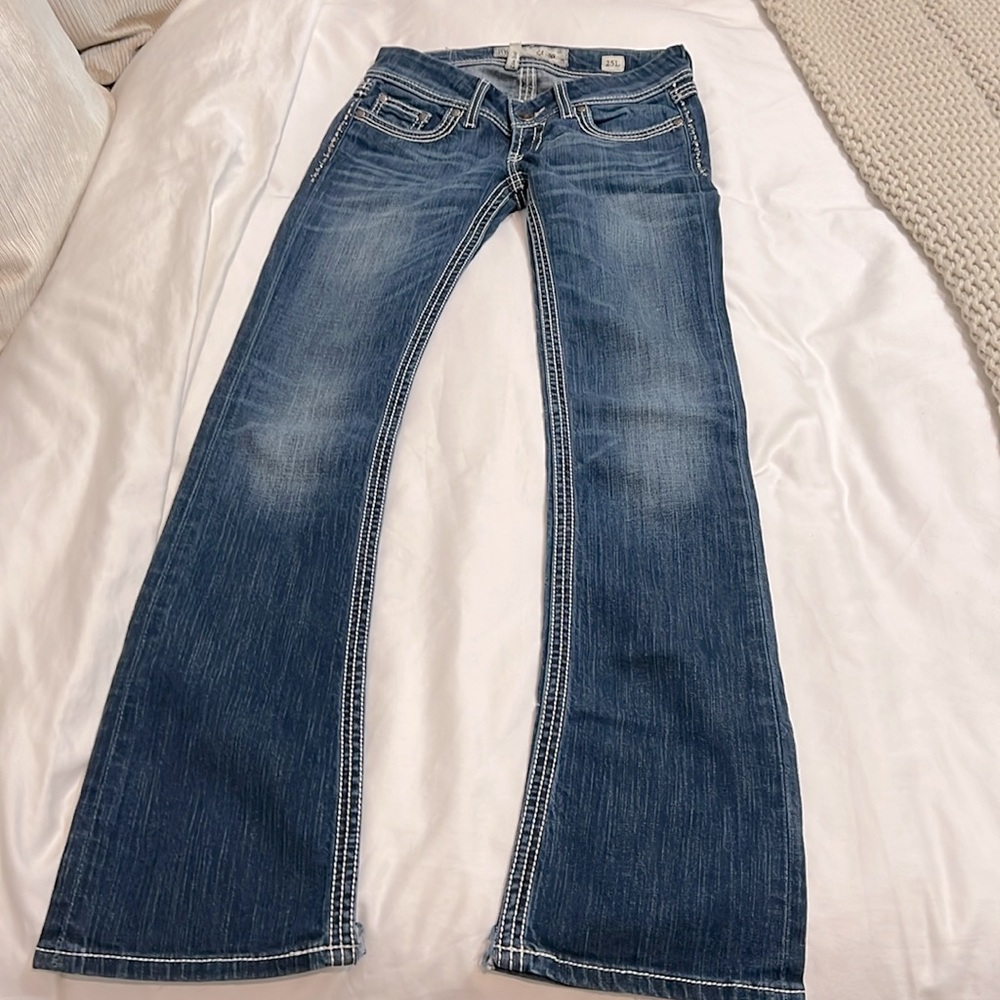 Buckle BKE Stella Slim Boot Cut jeans. Size 25. 31 inch inseam